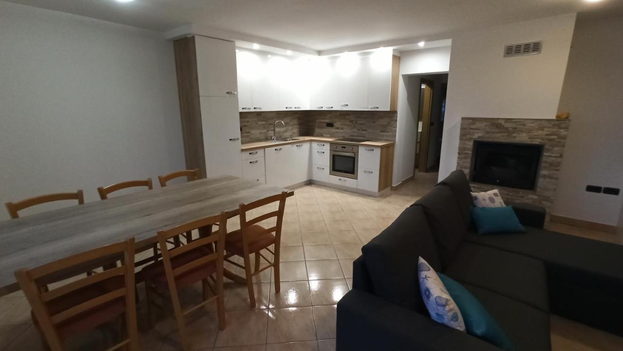 Apartma Apollonio Črni Kal Esterno foto