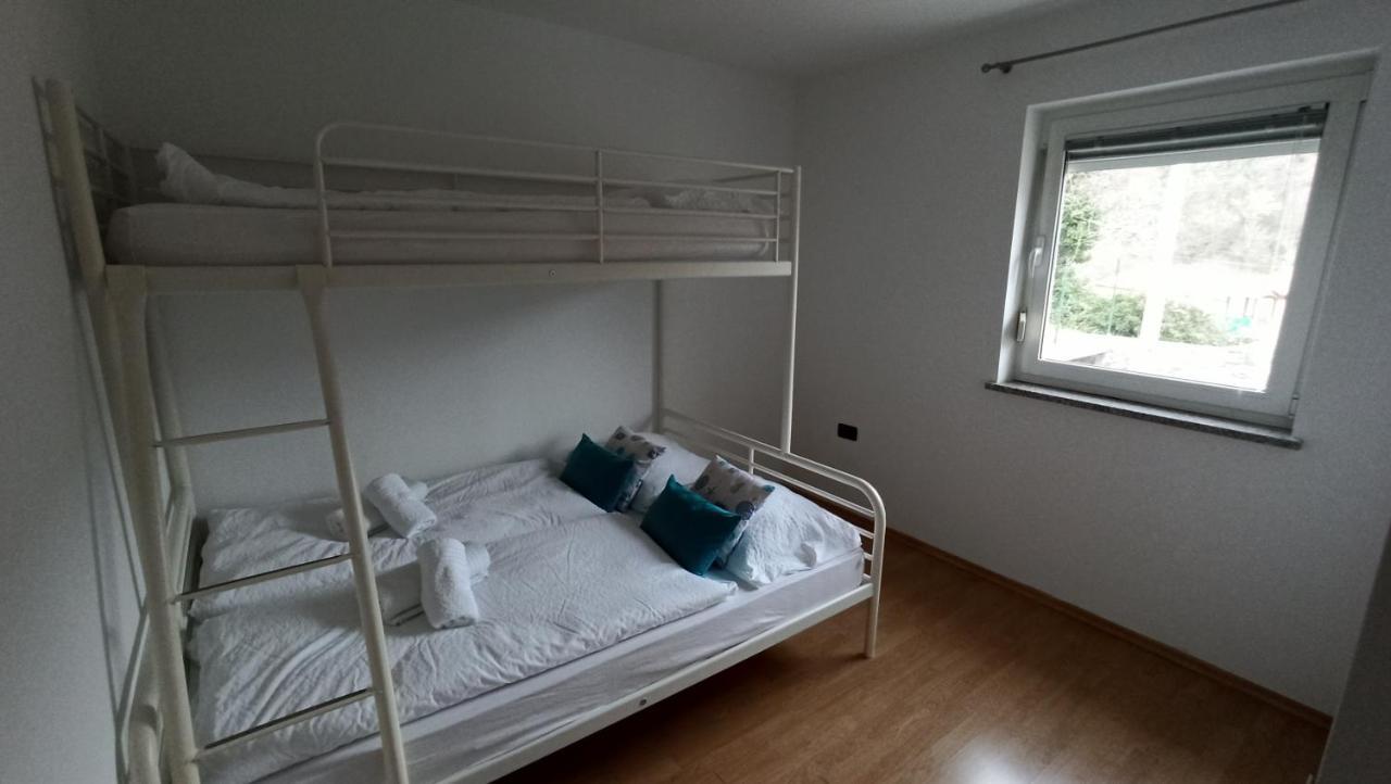 Apartma Apollonio Črni Kal Esterno foto
