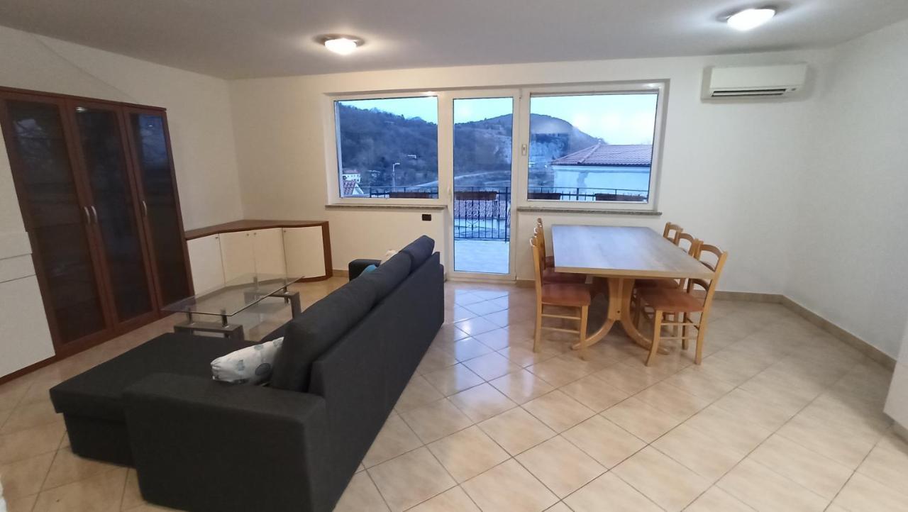 Apartma Apollonio Črni Kal Esterno foto