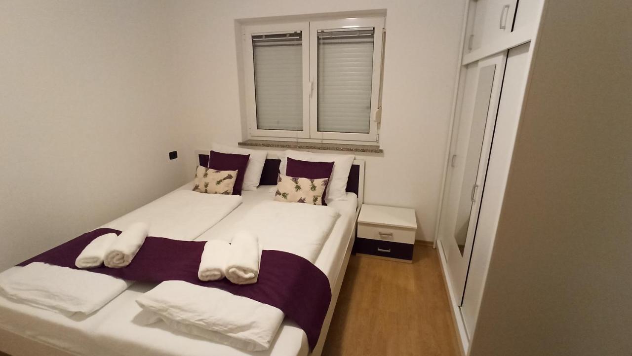 Apartma Apollonio Črni Kal Esterno foto