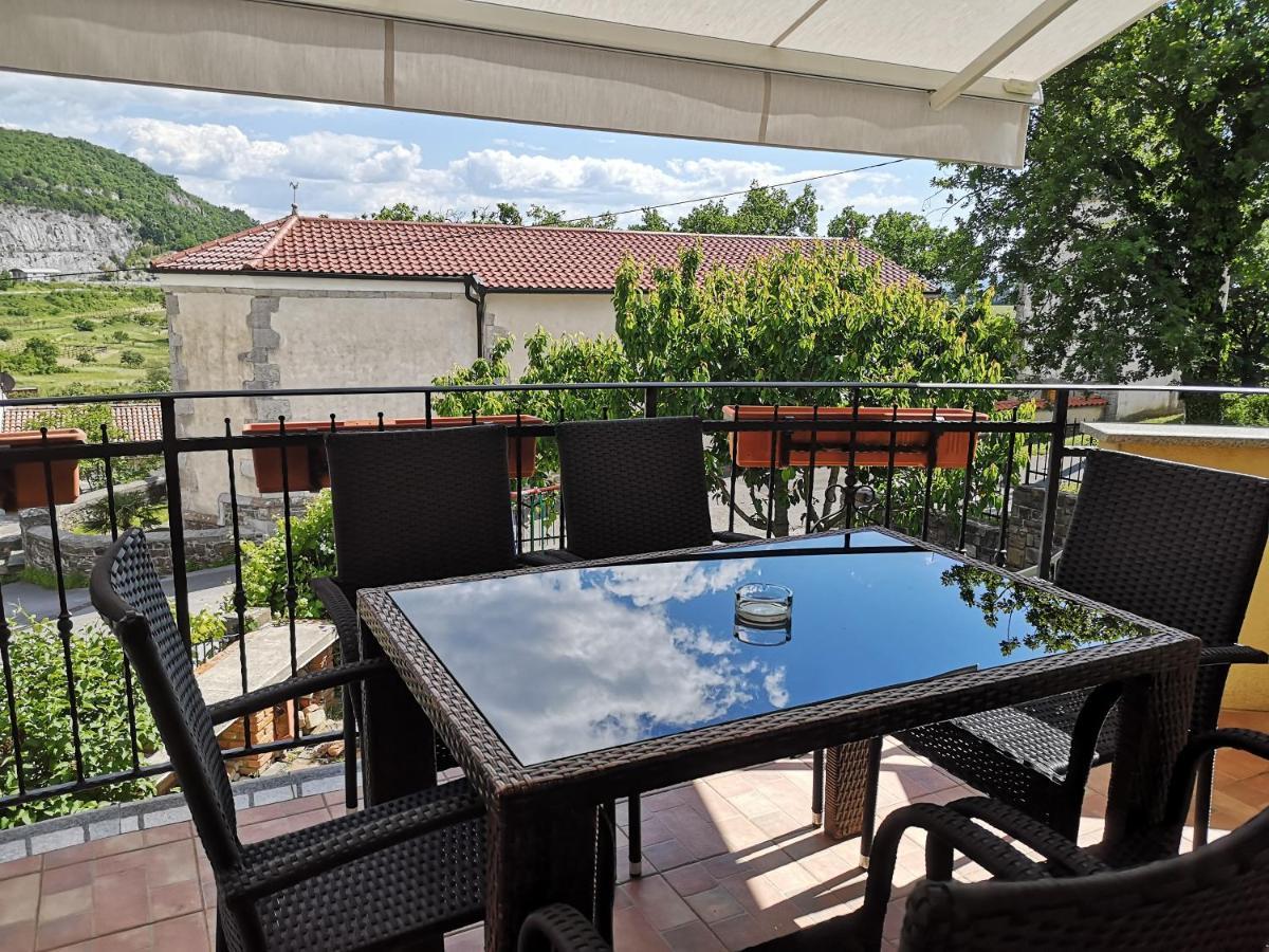 Apartma Apollonio Črni Kal Esterno foto
