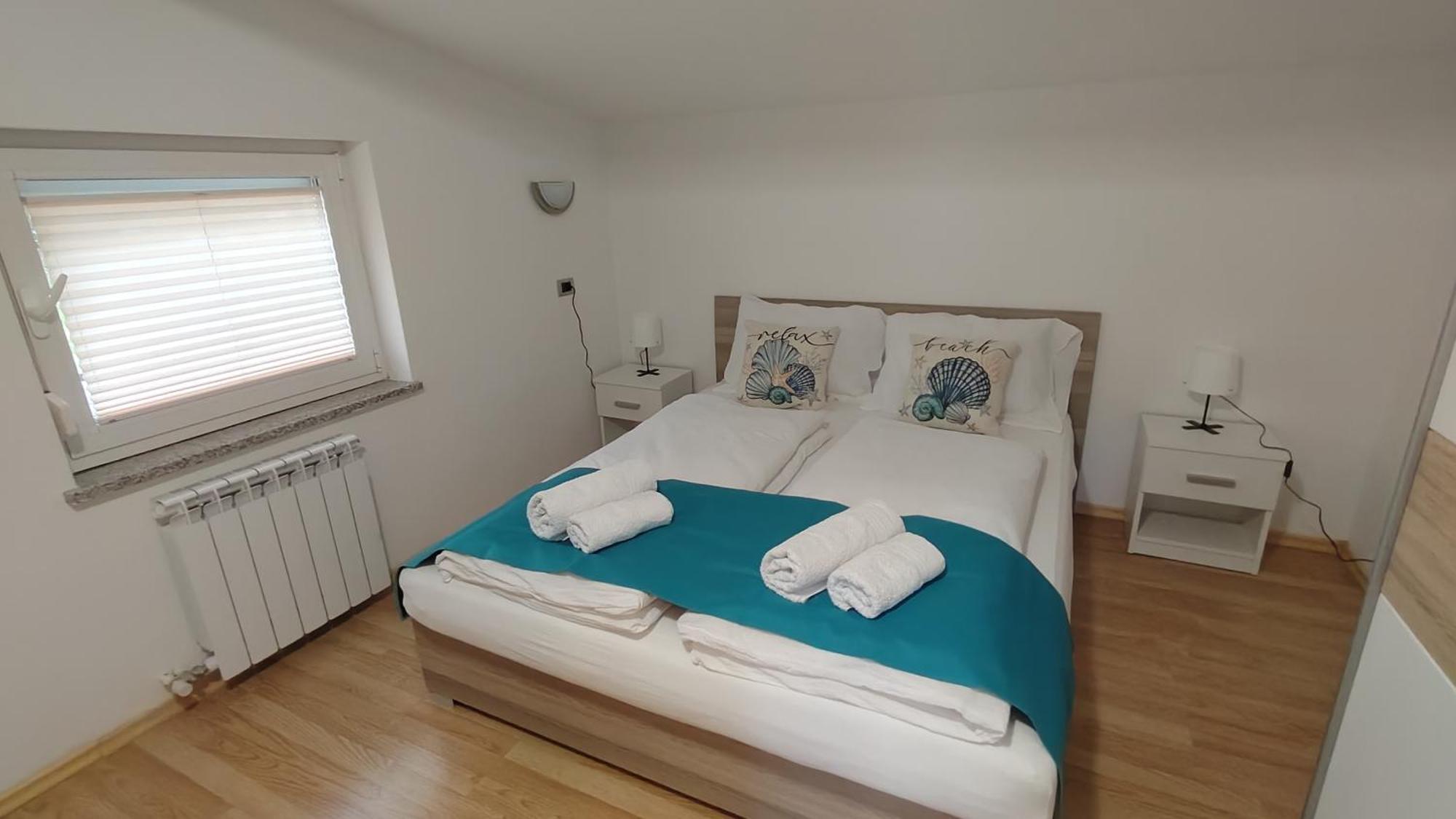 Apartma Apollonio Črni Kal Esterno foto